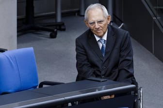 Bundestagspräsident Wolfgang Schäuble: "Der Versuch, verpflichtende Aufnahmequoten durch einen Mehrheitsbeschluss im Rat zu erzwingen, hat den Konflikt nicht befriedet, sondern zugespitzt."