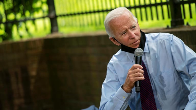 Der demokratische Präsidentschaftskandidat Joe Biden: Welche Frau wählt er als Vizekandidatin?
