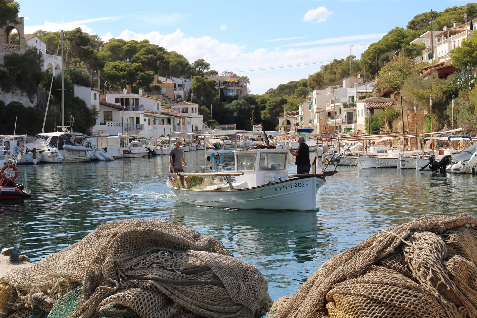 Fischerdorf Cala Figuera, Mallorca: Wer schon morgens hierher kommt, freut sich über die herrliche Ruhe und genießt zu Mittag fangfrischen Fisch.