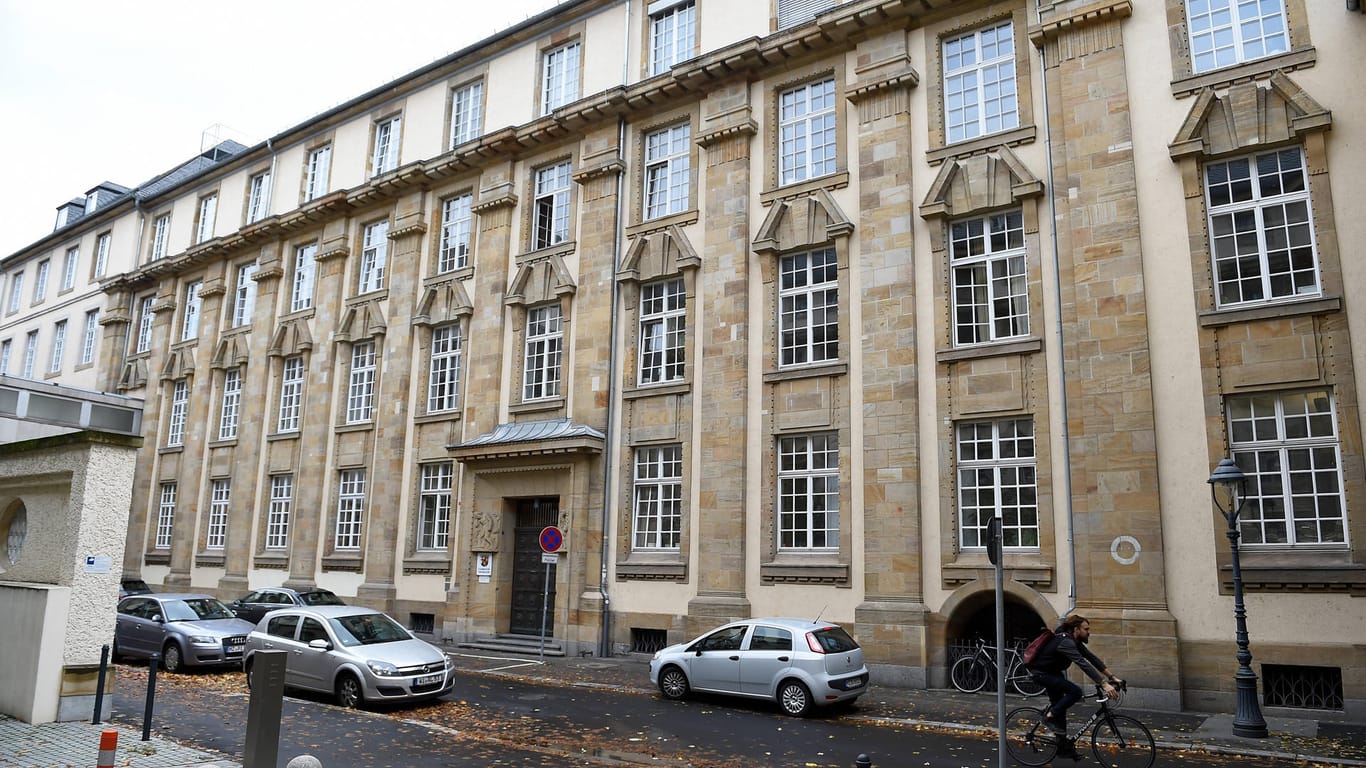 Blick auf das Landgericht in Mainz: Am Dienstagmorgen ging eine Bombendrohung ein.