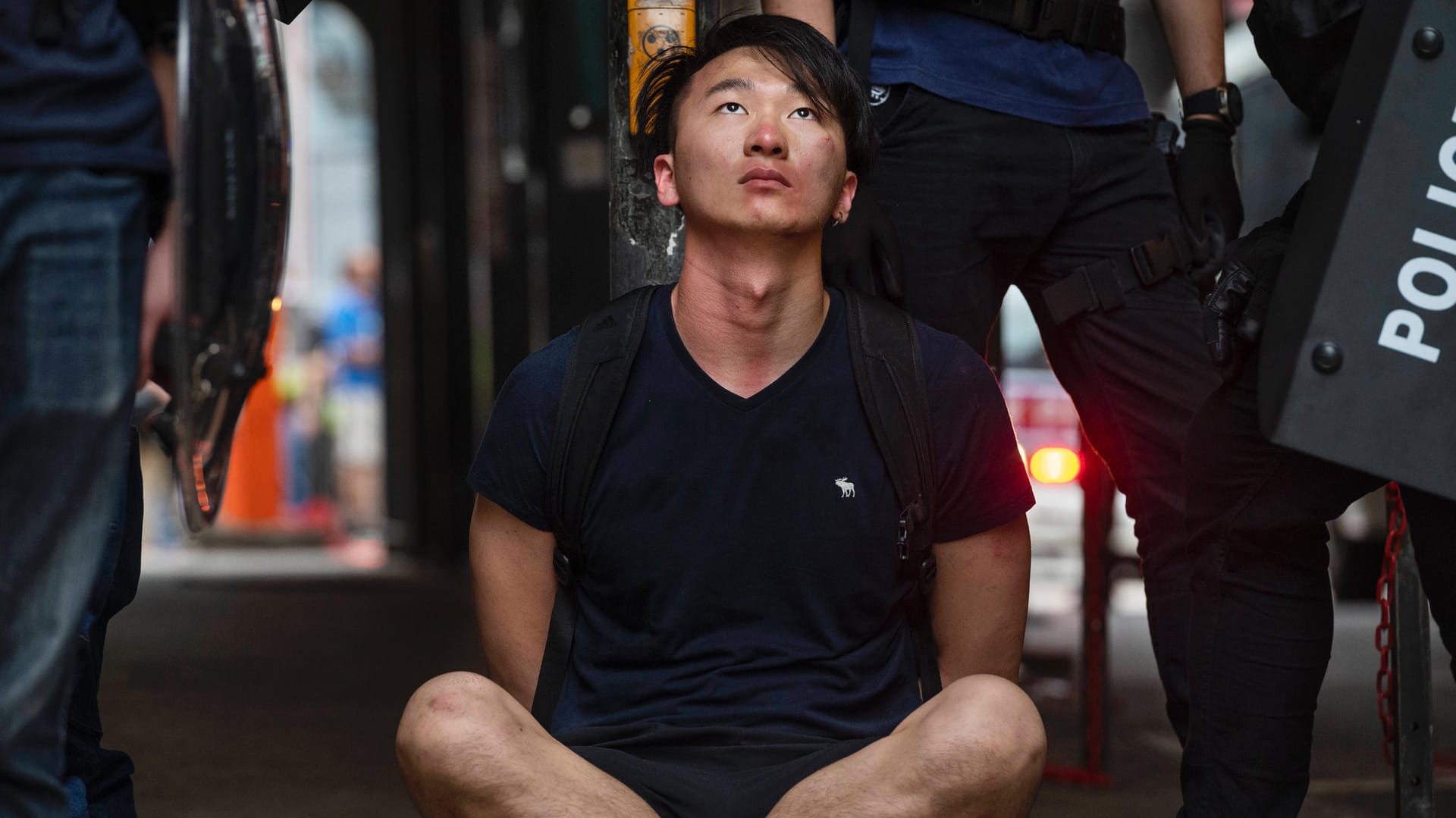 Festnahme bei einer Demonstration im Mai: Das neue Sicherheitsgesetz hat so viel Unsicherheit bei Hongkongern ausgelöst, dass die Massenproteste so schnell wohl nicht zurückkehren werden. (Archivbild)