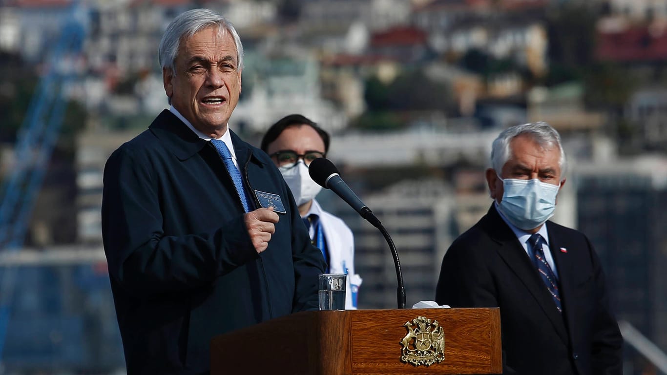 Der chilenische Präsident Sebastián Piñera (l.) ist spätestens seit der Corona-Krise bei einem Großteil der chilenischen Bevölkerung in Ungnade gefallen.