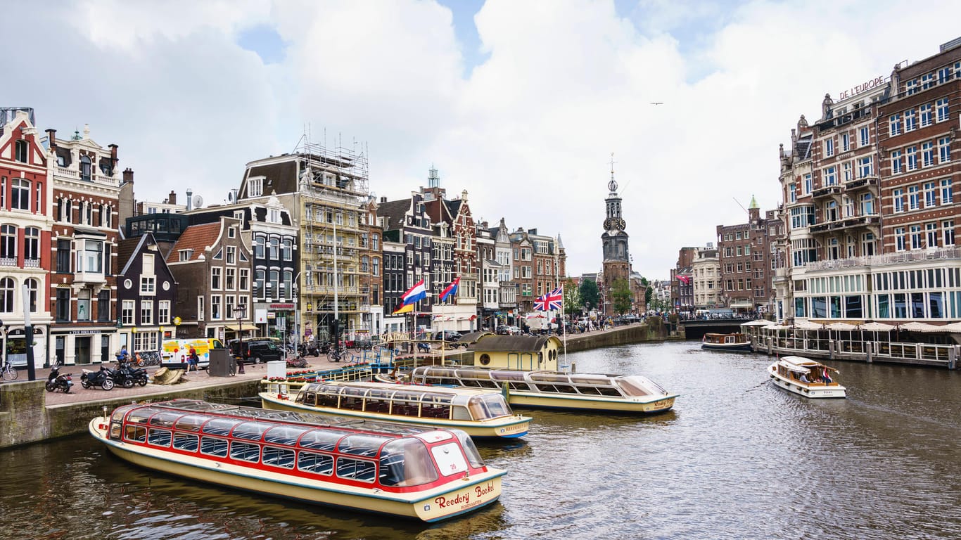Amsterdam: Reisende können mit einer Buchungsbestätigung wieder in den Niederlanden Urlaub machen.