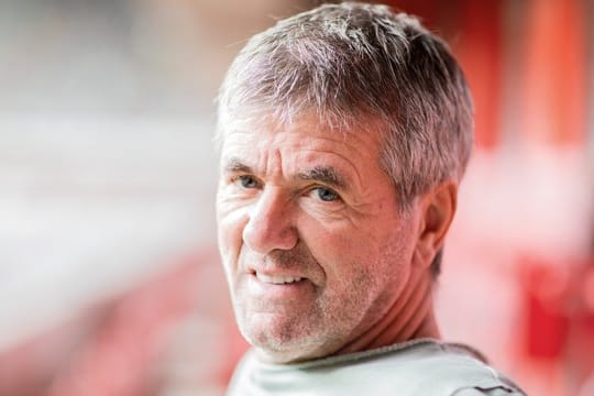 Friedhelm Funkel hat einen Job bei Fortuna Düsseldorf doch nicht ausgeschlossen.