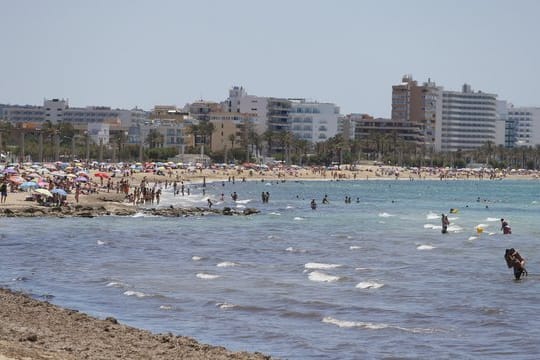 Mallorca und die anderen Balearen-Inseln führen eine strenge Maskenpflicht ein.