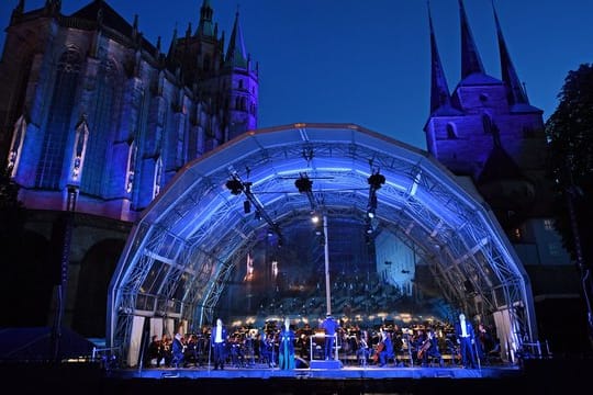 Das Philharmonische Orchester probt für das Domstufen-Open Air