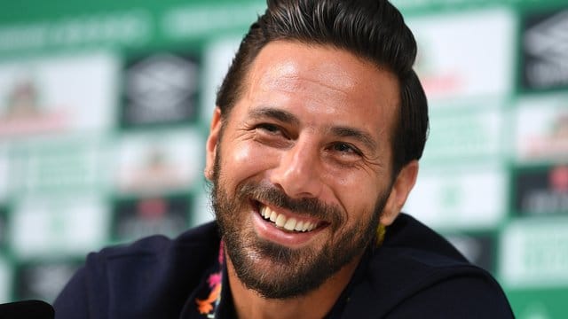 Claudio Pizarro ist ein Pferdeliebhaber.