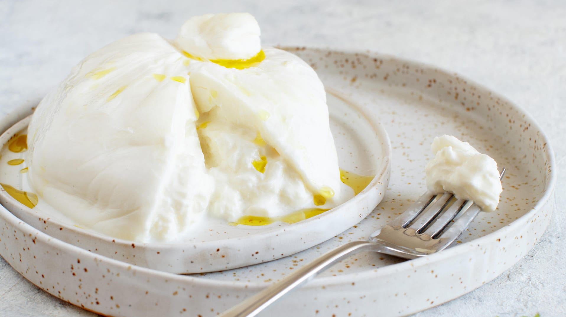 Burrata: Den Käse zeichnet sein Inneres aus.