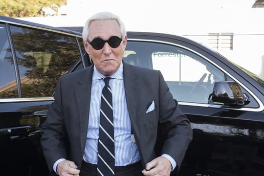 Roger Stone trifft im November 2019 für seinen Prozess am Bundesgericht ein.
