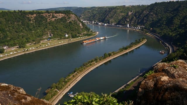 Das Mittelrheintal mit Blick auf St.
