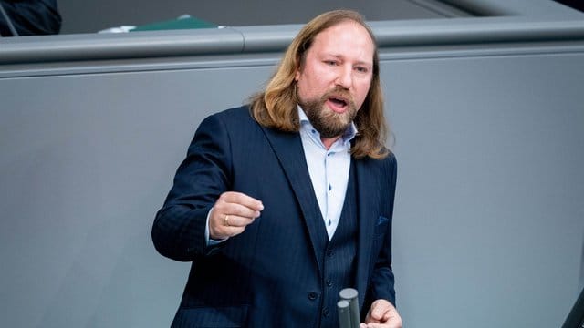 Anton Hofreiter: Der Grünen-Politiker erhielt auch eine Drohmail mit dem Absender "NSU 2.0". Anton Hofreiter: Der Grünen-Politiker erhielt auch eine Drohmail mit dem Absender "NSU 2.0".