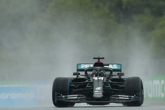 Lewis Hamilton sichert sich für das zweite Rennen in Österreich die Pole Position.
