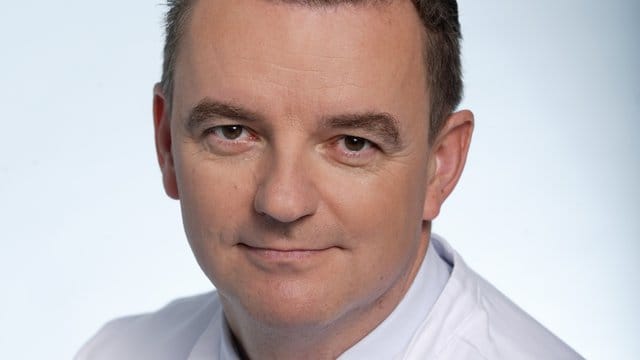 Clemens Wendtner: Der Chefarzt des Klinikums Schwabing hat genesene Covid-19-Patienten untersucht.