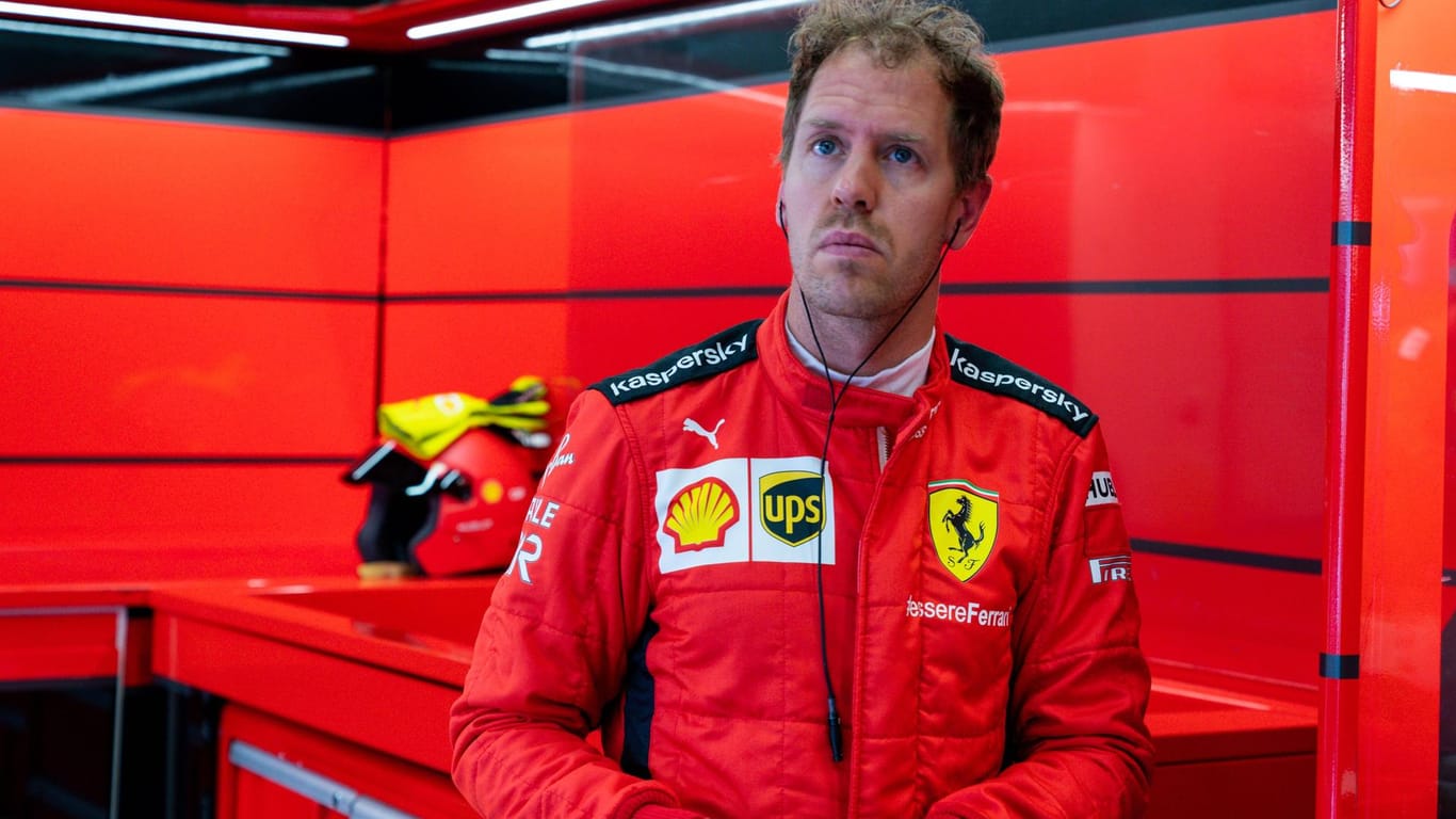 Verkorkster Saisonstart: Sebastian Vettel in der Ferrari-Box in Spielberg.