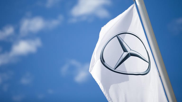 Daimler: Daimler-Chef Ola Källenius will den Konzern straffen und effizienter machen. Tausende Stellen sollen gestrichen, Kosten gesenkt und Prioritäten neu sortiert werden.