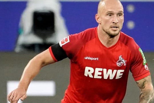 Würde gern länger beim FC Köln bleiben: Toni Leistner am Ball.