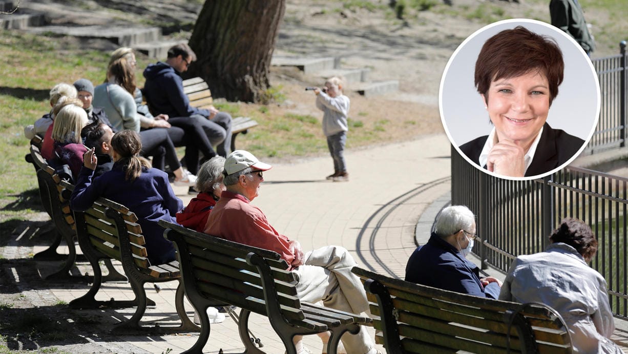 Menschen im Park (Symbolbild): Die deutsche Rente steckt in schweren Krisen.