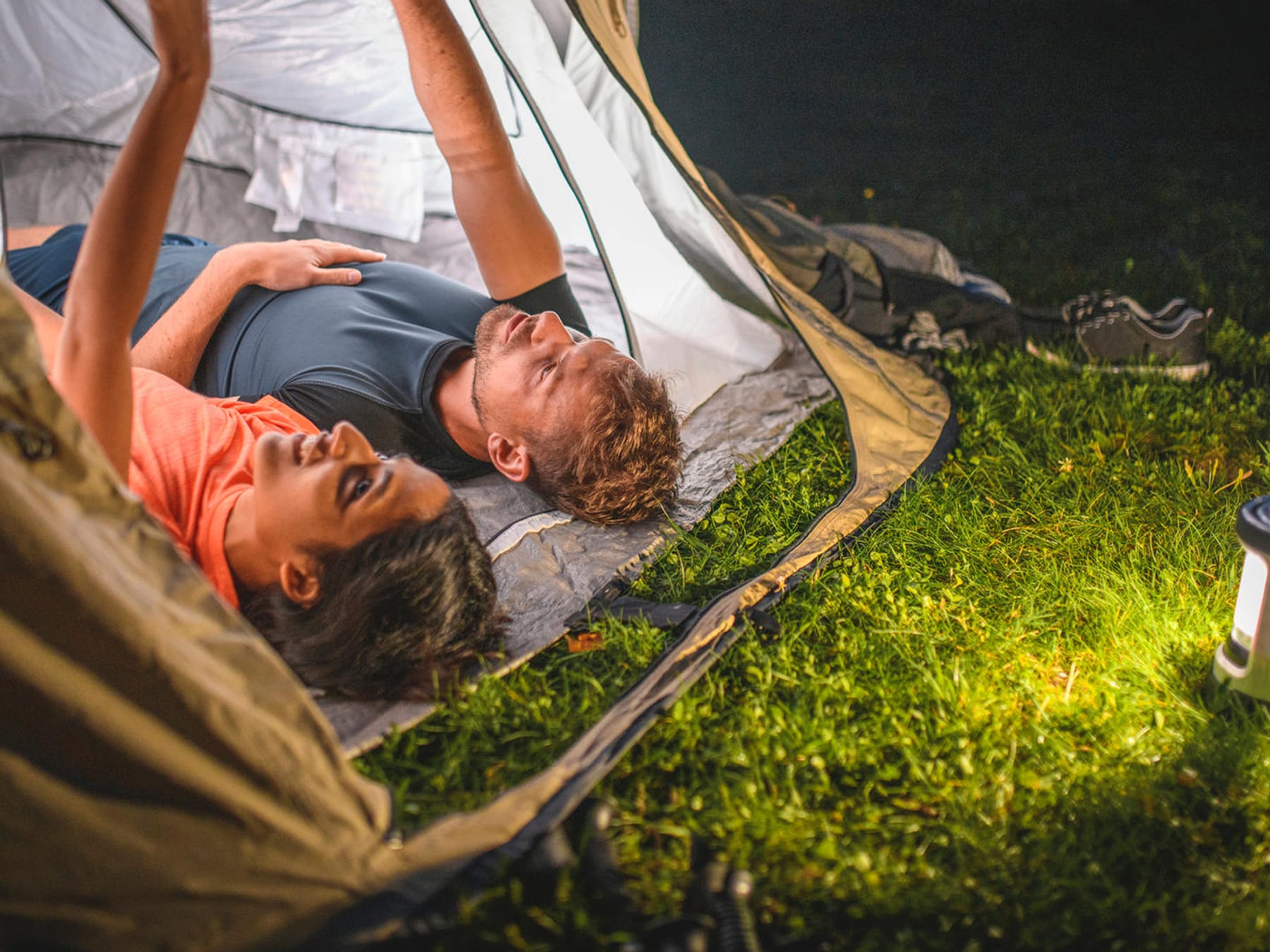 Campinglampen kaufen: Die richtige Beleuchtung für den Outdoor-Urlaub
