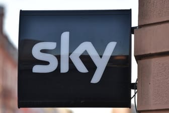 Das Logo von Sky (Symbolbild): Der Dienst überarbeitet sein Angebot.