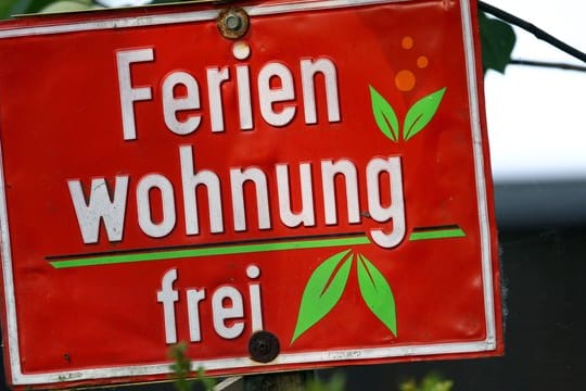 Können Verluste bei der Vermietung einer Ferienwohnung steuerlich abgesetzt werden? Das Finanzgericht Mecklenburg-Vorpommern nennt dafür klare Bedingungen.