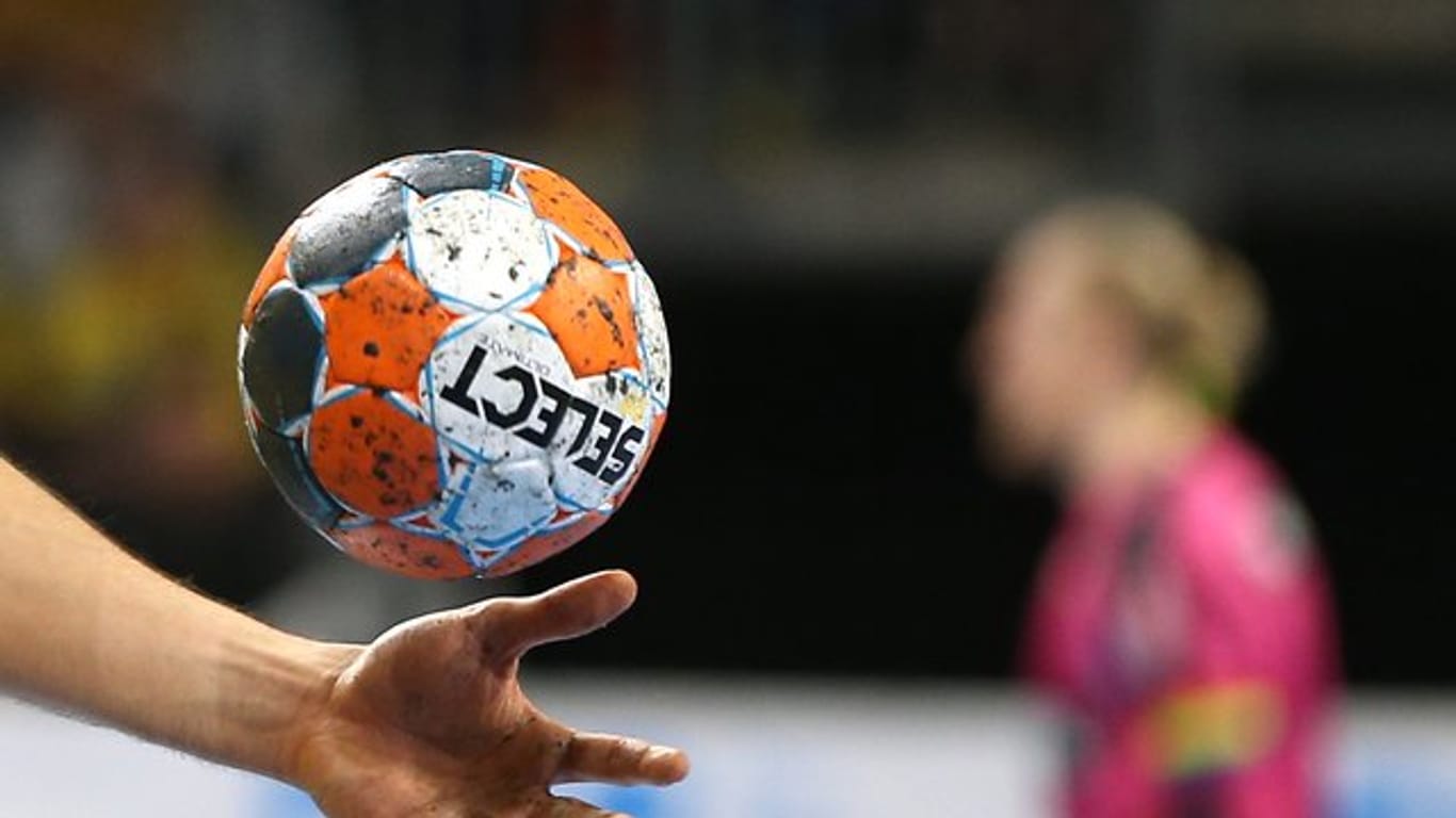 Es gibt es noch keinen deutschen TV-Sender für die Übertragung von Champions League und European League im Handball.