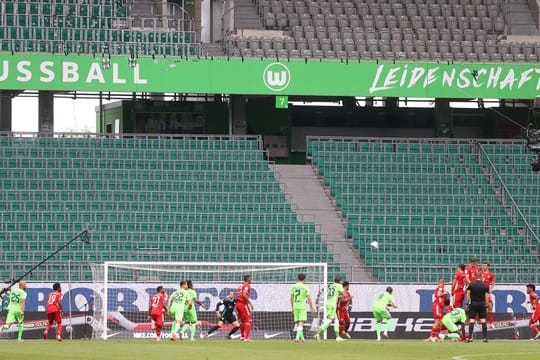 Sollen bald Geschichte sein: Geisterspiele in der Fußball-Bundesliga.
