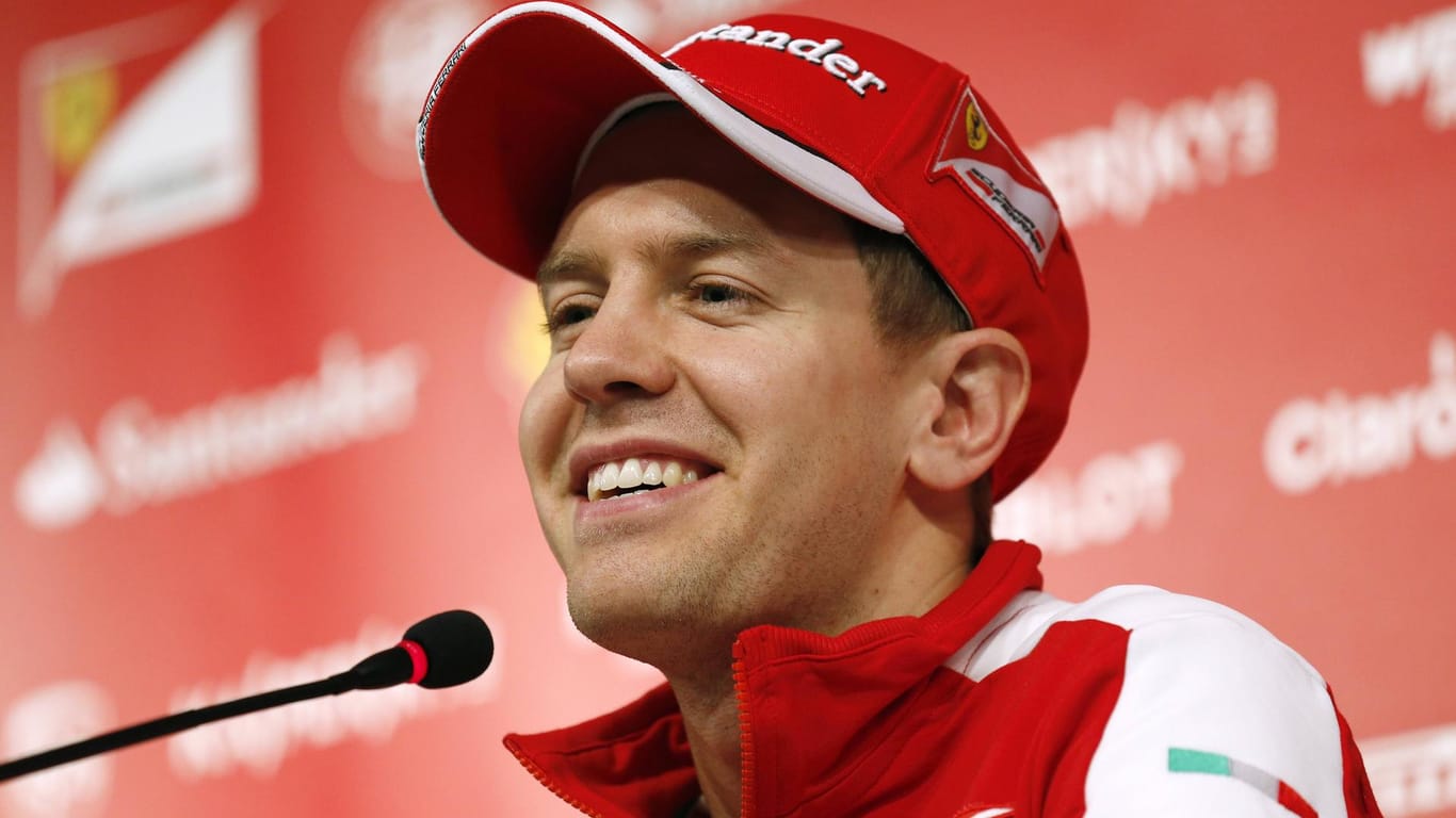 Optimistisch: Sebastian Vettel auf der Ferrari-PK nach den ersten Testfahrten 2015.