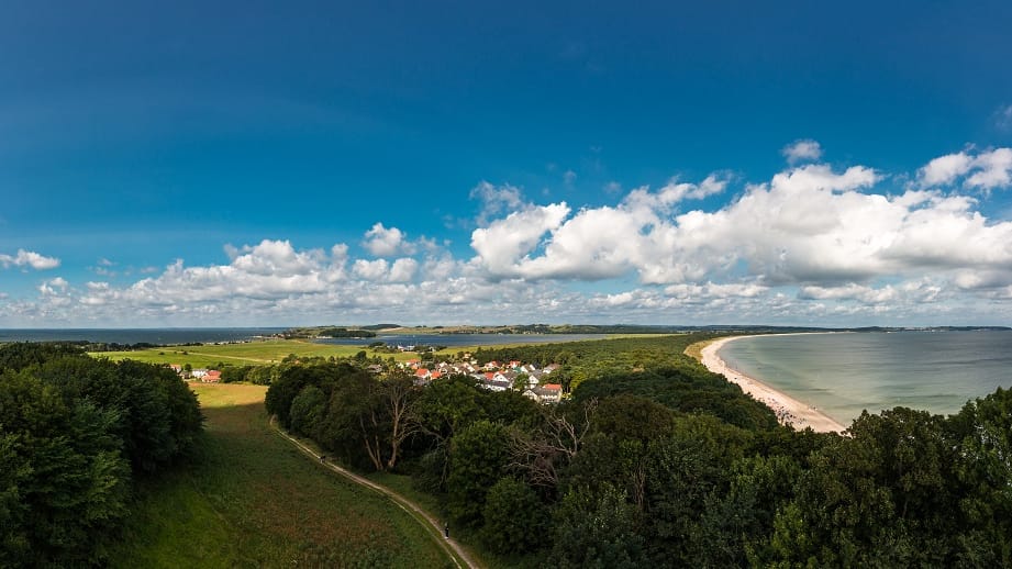 Schaabe: Die fast elf Kilometer lange Nehrung ist der längste Ostseestrand Rügens.