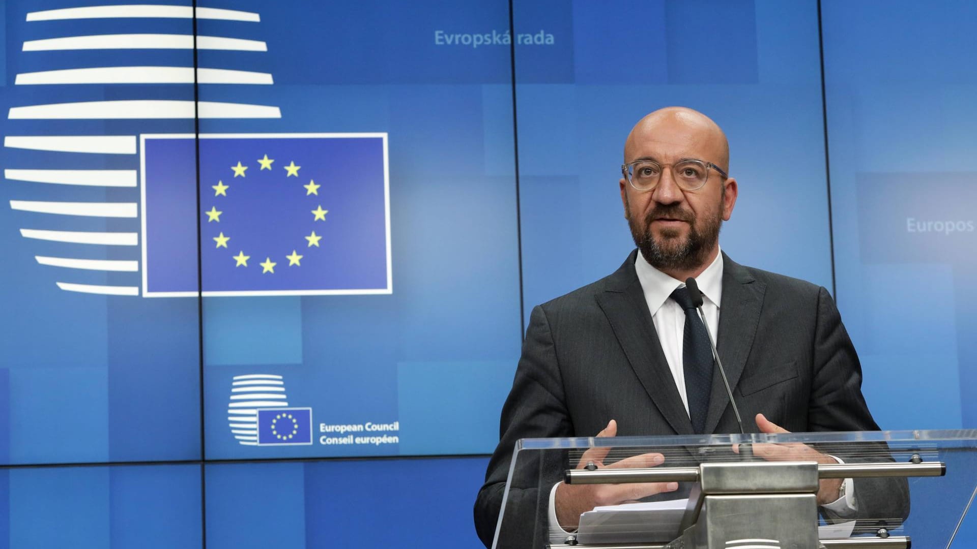 EU-Ratspräsident und Gipfelorganisator Charles Michel diskutiert mit den EU-Staaten über einen Wiederaufbaufonds.