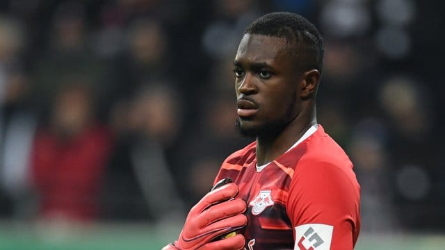 Bei RB Leipzig die Nummer zwei: Hertha BSC hat Interesse an einer Verpflichtung von Keeper Yvon Mvogo. Bei RB Leipzig die Nummer zwei: Hertha BSC hat Interesse an einer Verpflichtung von Keeper Yvon Mvogo.