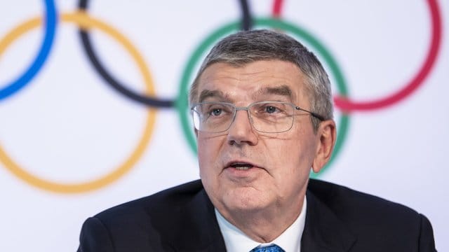 Thomas Bach ist der Präsident des Internationalen Olympischen Komitees. Thomas Bach ist der Präsident des Internationalen Olympischen Komitees.
