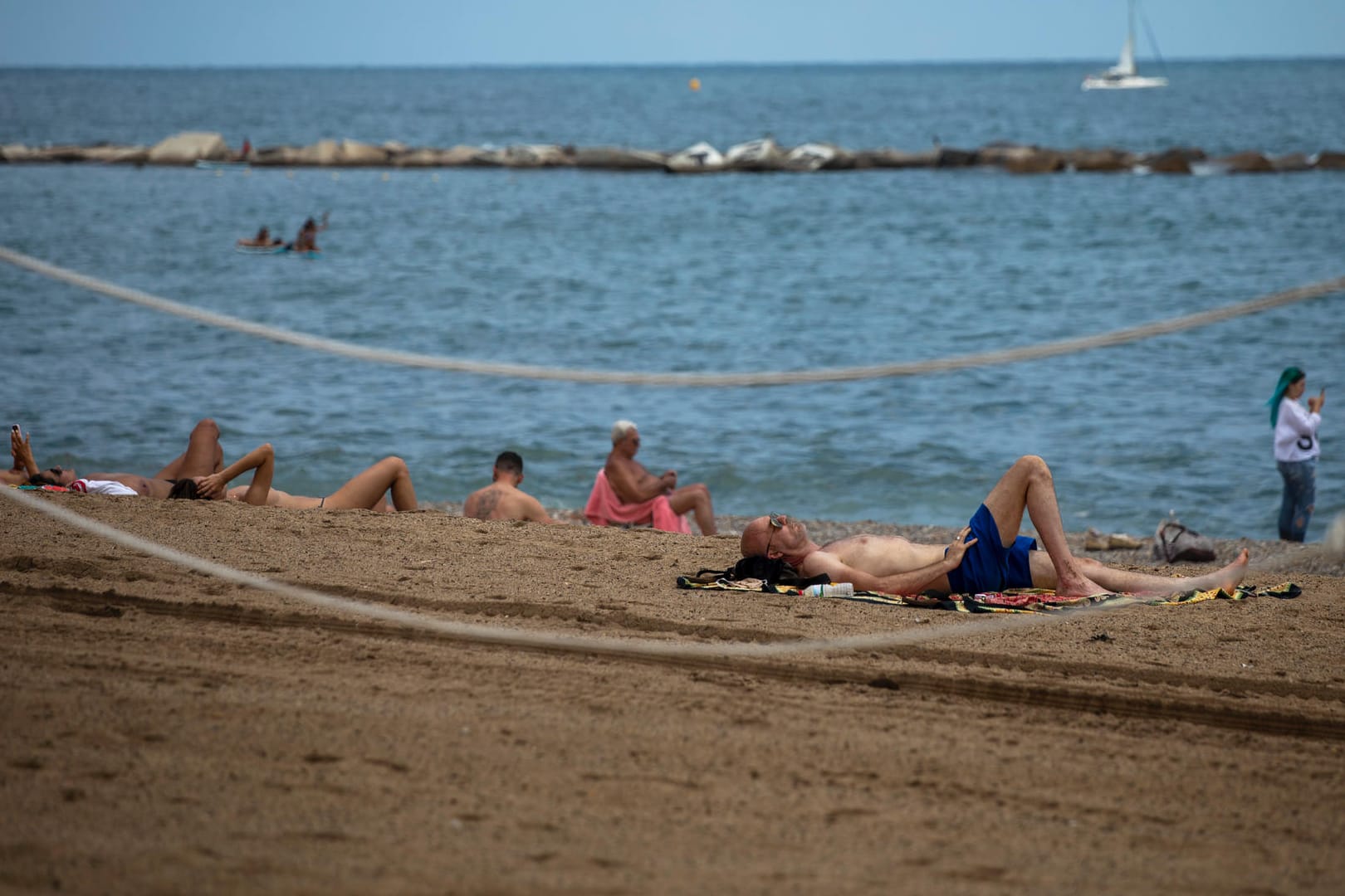 Virusausbruch: Aufgrund der erhöhten Anzahl an Neuinfektionen sind Versammlungen von mehr als zehn Personen im öffentlichen und auch im privaten Bereich in Barcelona untersagt.