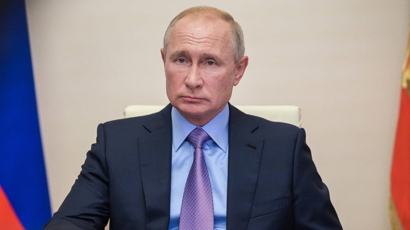 Russlands Präsident Wladimir Putin: Das britische Zentrum für Cyber-Sicherheit NCSC (National Cyber Security Centre) hatte Hackern am Donnerstag vorgeworfen, im Auftrag Moskaus weltweit Cyber-Spionage bei Impfstoff-Forschern zu betreiben.