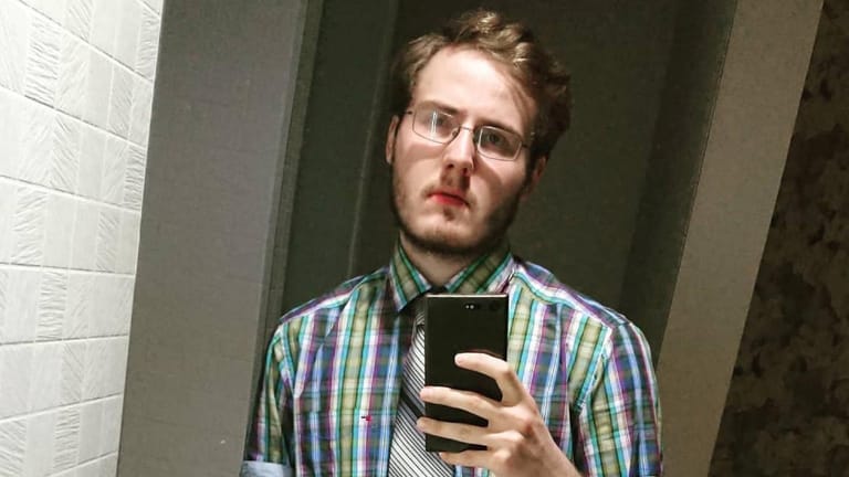 "Beauty and the Nerd": Illya hatte dem Sender mehrere Lügen aufgetischt.