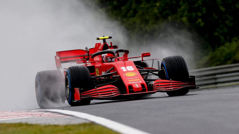 "Königsklasse" des Motorsports In der Formel 1 hat es zwei Corona-Fälle gegeben. Fahrer wie Charles Leclerc sind definitiv nicht darunter, sonst hätten sie am Freitag beim Training in Ungarn nicht an den Start gehen dürfen.