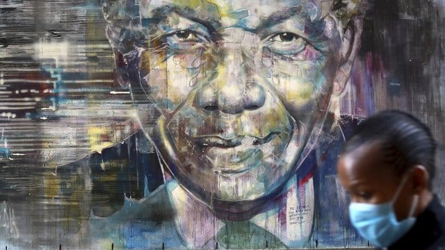 International wird am Geburtstag des verstorbenen Mandela der Nelson-Mandela-Tag gefeiert. International wird am Geburtstag des verstorbenen Mandela der Nelson-Mandela-Tag gefeiert.
