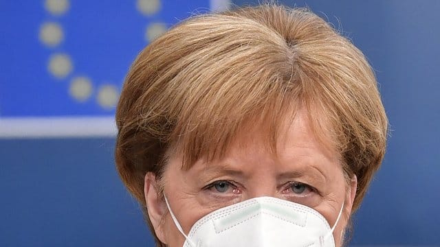 Bundeskanzlerin Angela Merkel trifft beim EU-Gipfel im Gebäude des Europäischen Rates ein. Bundeskanzlerin Angela Merkel trifft beim EU-Gipfel im Gebäude des Europäischen Rates ein.