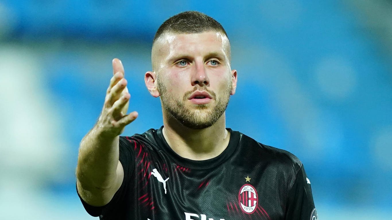 Ante Rebic: Der Stürmer von AC Mailand erzählt von den Verhandlungen mit RB-Funktionär Ralf Rangnick 2014. Ante Rebic: Der Stürmer von AC Mailand erzählt von den Verhandlungen mit RB-Funktionär Ralf Rangnick 2014.