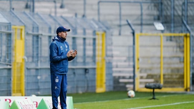 Hat die Bayern-Reserve als Trainer zur Meisterschaft in der 3. Hat die Bayern-Reserve als Trainer zur Meisterschaft in der 3.