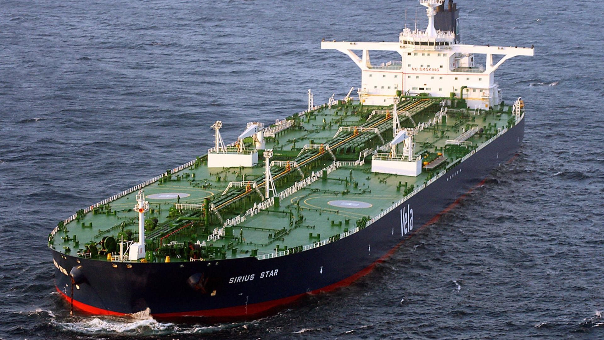 Der 2008 vor Somalia entführte Tanker "MV Sirius Star": Jetzt haben Piraten einen Tanker vor der Küste Westafrikas gekapert. (Symbolfoto) Der 2008 vor Somalia entführte Tanker "MV Sirius Star": Jetzt haben Piraten einen Tanker vor der Küste Westafrikas gekapert. (Symbolfoto)