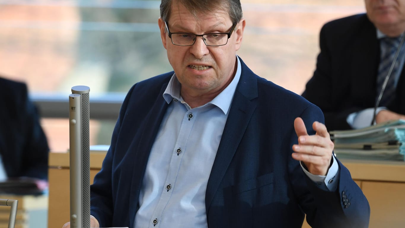Ralf Stegner: Der SPD-Politiker fordert Konsequenzen für den Corona-Ausbruch beim Fleischproduzenten Tönnies (Archivbild).