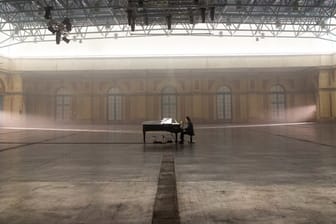 Solo am Piano: Nick Cave im Londoner Alexandra Palace.