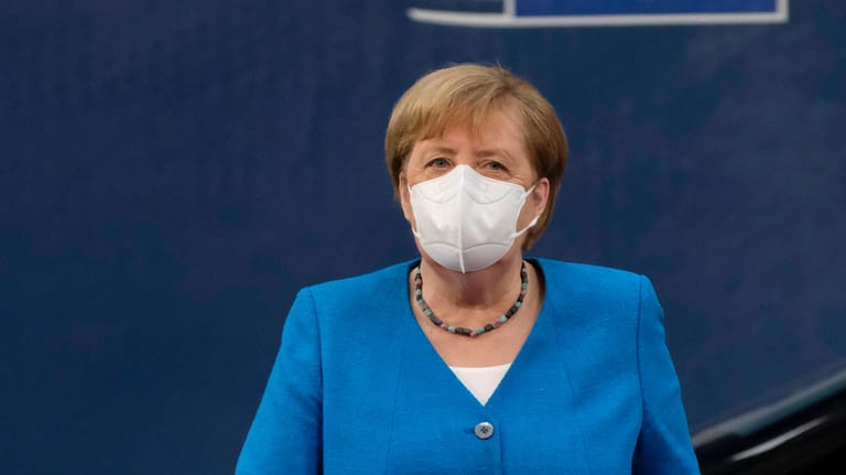 Angela Merkel: Der EU-Sondergipfel läuft seit Freitag.
