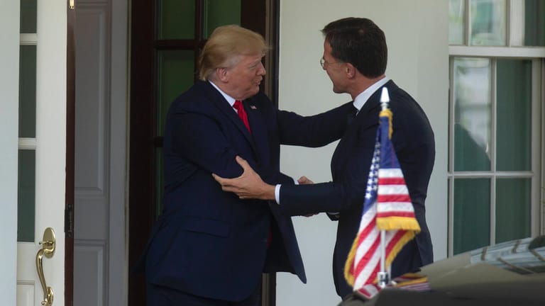 Mark Rutte und Donald Trump: Rutte unterbrach den US-Präsidenten bei einem Besuch in Washington 2018 mit einem abrupten Nein, als dieser über ein EU-Handelsabkommen sprach.