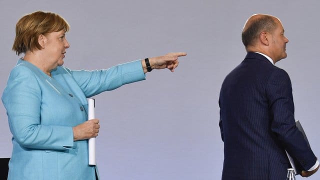 Bundeskanzlerin Angela Merkel und Finanzminister Olaf Scholz. Bundeskanzlerin Angela Merkel und Finanzminister Olaf Scholz.