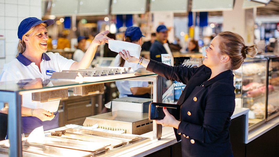 Bistro: Viele Kunden nutzen auch die Angebote im Ikea-Restaurant.