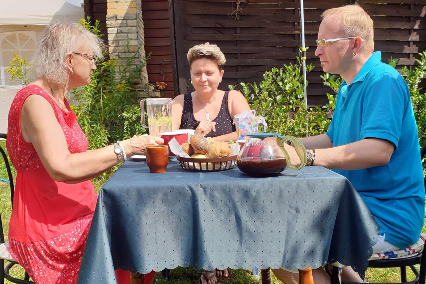 Mutter Sigrid, Elvira und Heiko: Mit ihr kam es noch nicht zum Kuss für den "Schwiegertochter gesucht"-Kandidaten.