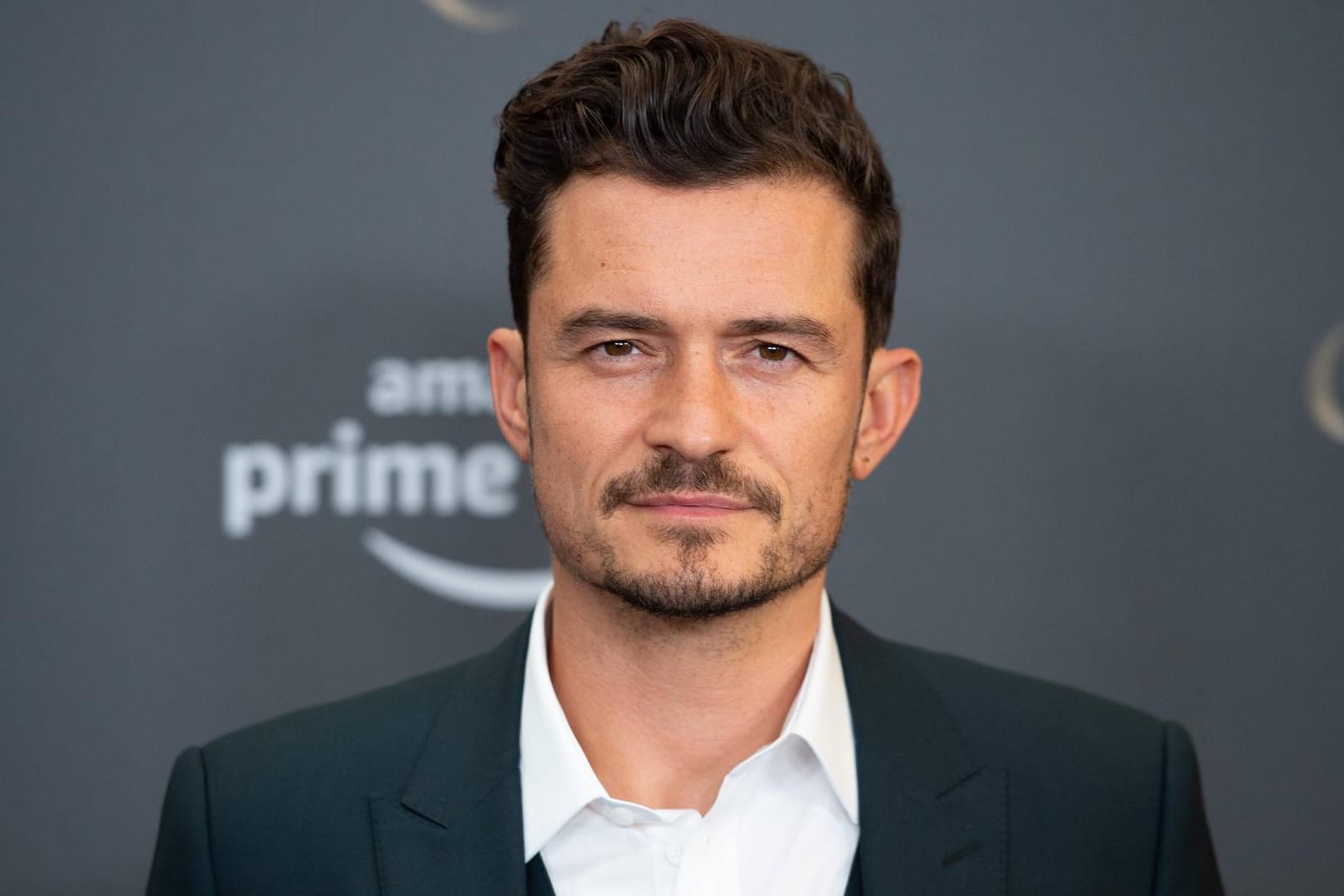 Orlando Bloom: Der US-Darsteller trauert um seinen Hund "Mighty".