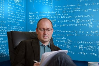 Christian Hesse ist Mathematiker an der Universität Stuttgart.