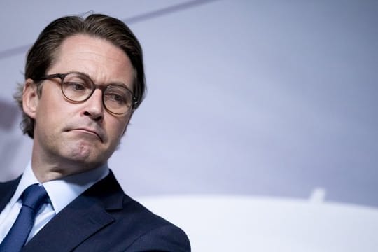 Seit vielen Jahren werde in der EU über eine einheitliche Linie bei der Nutzerfinanzierung gesprochen, sagt Andreas Scheuer.